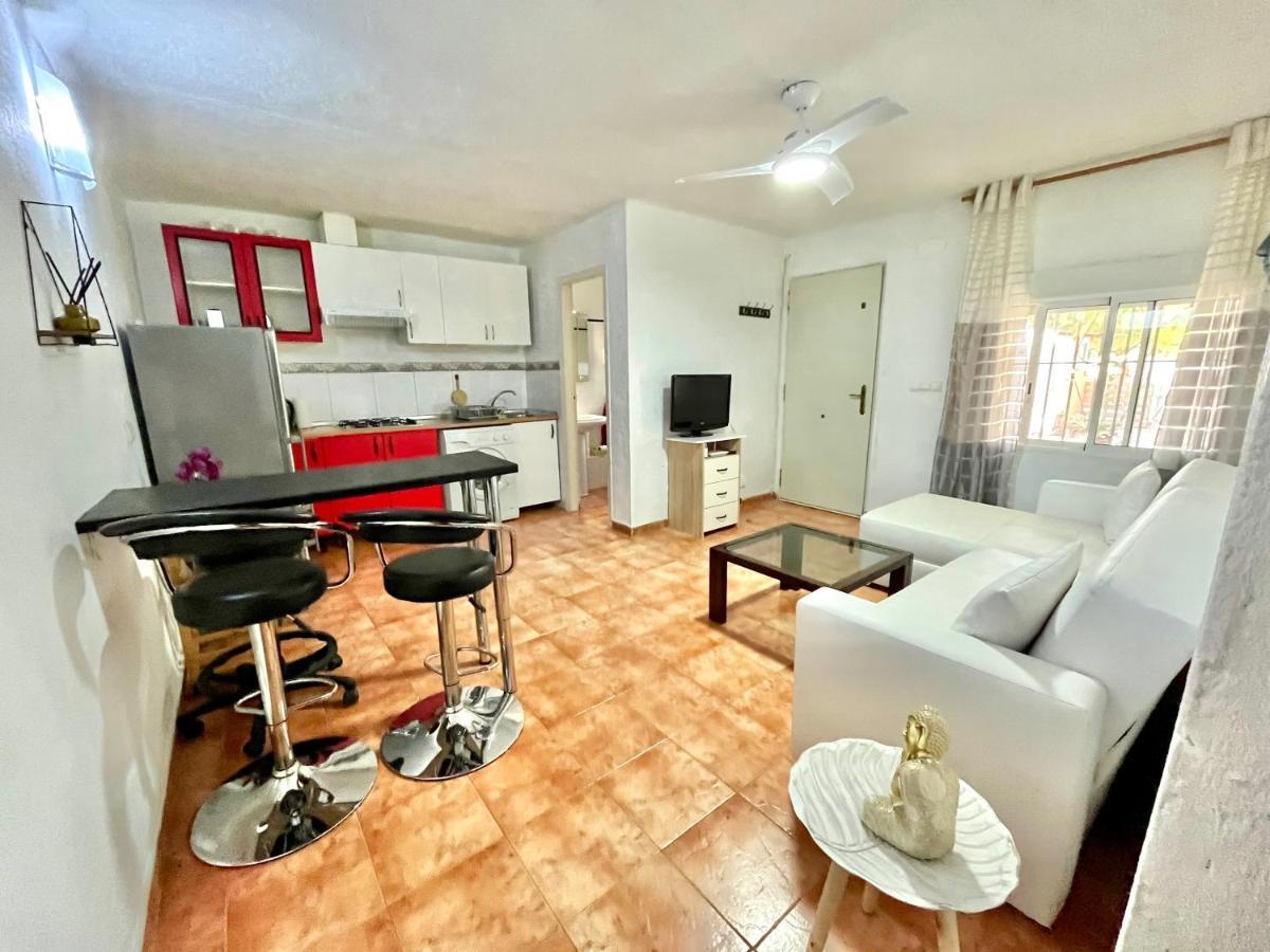 Estudio Adosado Acogedor Con Jardin, Barbacoa Y Parking Privado Alicante Ngoại thất bức ảnh