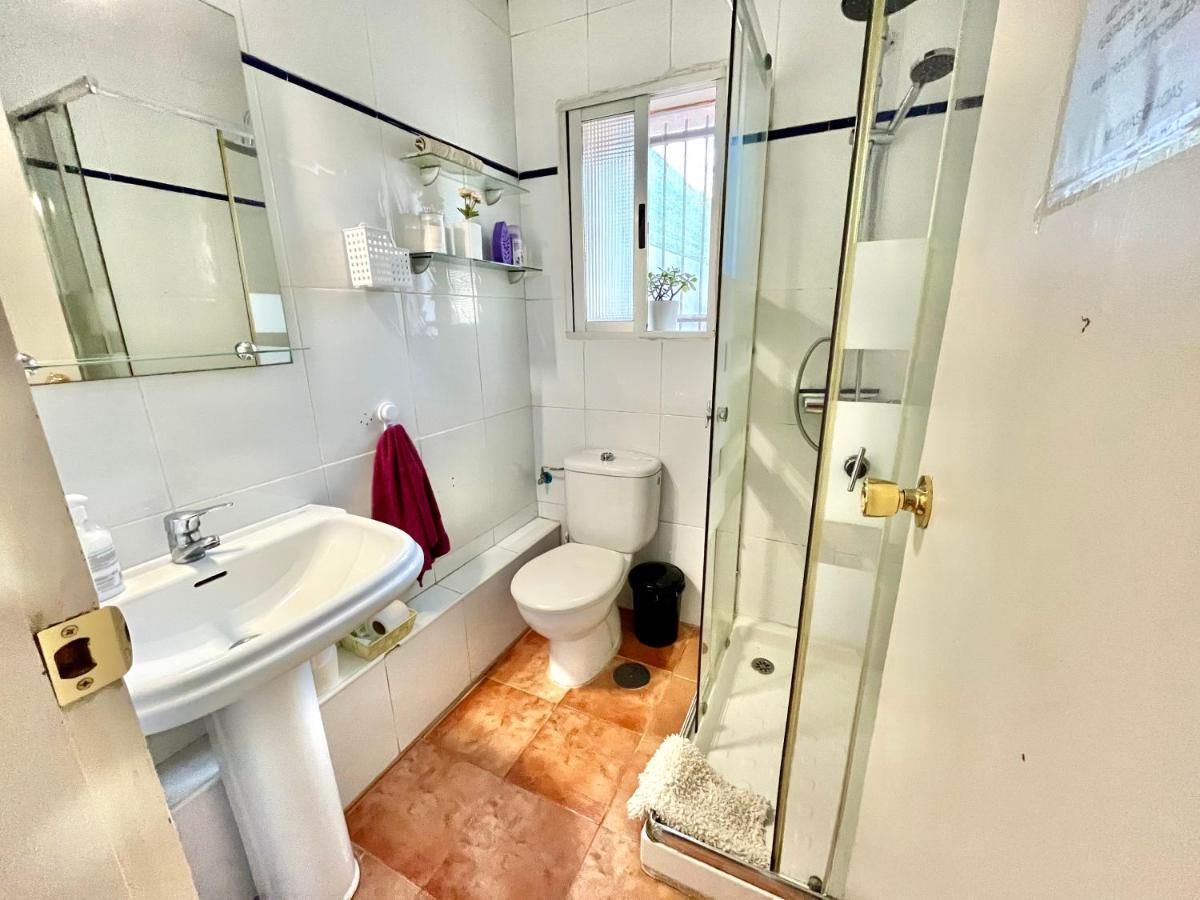 Estudio Adosado Acogedor Con Jardin, Barbacoa Y Parking Privado Alicante Ngoại thất bức ảnh